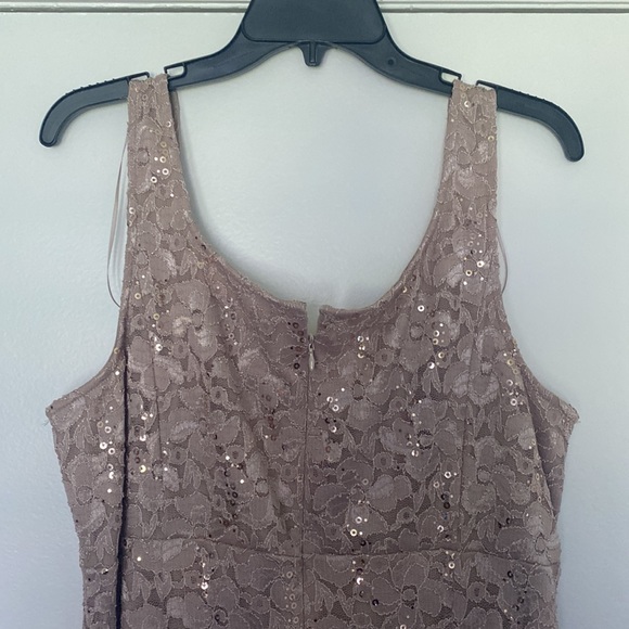 Women’s Evening Dress - Picture 4 of 6